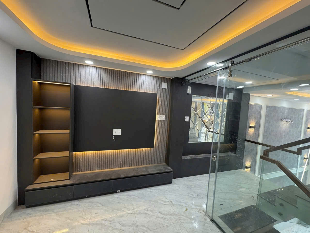 Nhà hẻm Bình Trị Đông, p BTĐ dt 48m2 3 lầu 4pn 3wc giá 5,95 tỷ