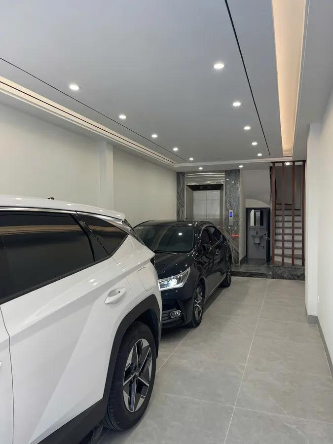 Cần Bán Nhà Phố Bồ Đề 60m2 6T, Gara 2 Ô Tô. Full Nội Thất, Kinh Doanh, 4PN, 1X Tỷ