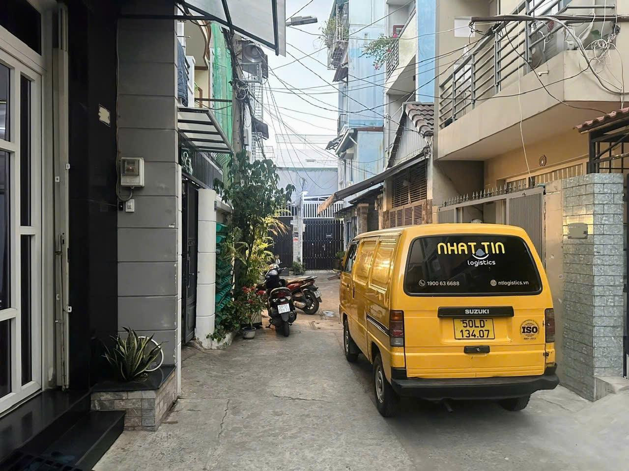 IÊU PHẨM - BÙI ĐÌNH TUÝ, P24, BÌNH THẠNH - NHÀ ĐẸP KTS THIẾT KẾ - HẺM Ô TÔ 7 CHỖ - 52M2 (4x13) A4 không lỗi - 2 TẦNG -