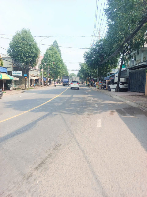 Bán Gấp Lô Đất Mặt Tiền Bùi Hữu Nghĩa Lô Gốc 2Mặt Tiền