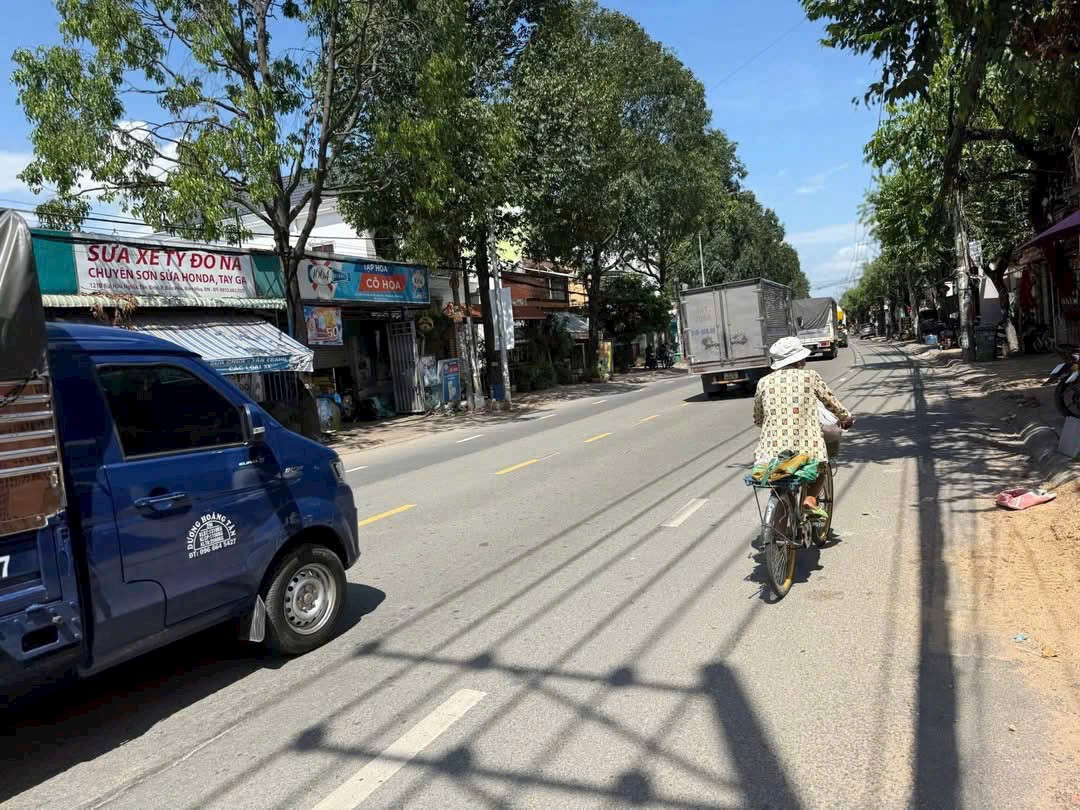 Bán nhà mặt tiền đường Bùi Hữu Nghĩa Thích họp kinh doanh buốn bán , đầu tư cho thuê... Sổ Riêng Thổ Cư