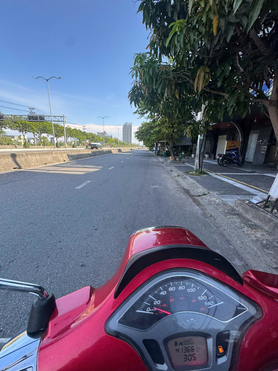 NGỘP BANK – BÁN GẤP SHOPHOUSE 3 TẦNG CHỈ 8 TỶ