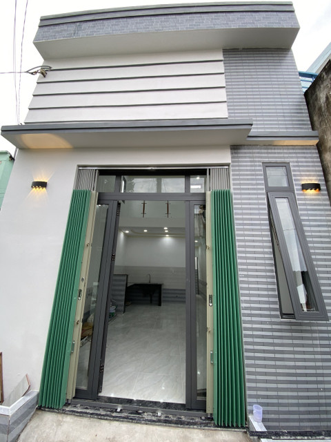 Bán nhà Mới Xây Giáp Quận 9 giá Chỉ 1Tỷ800
