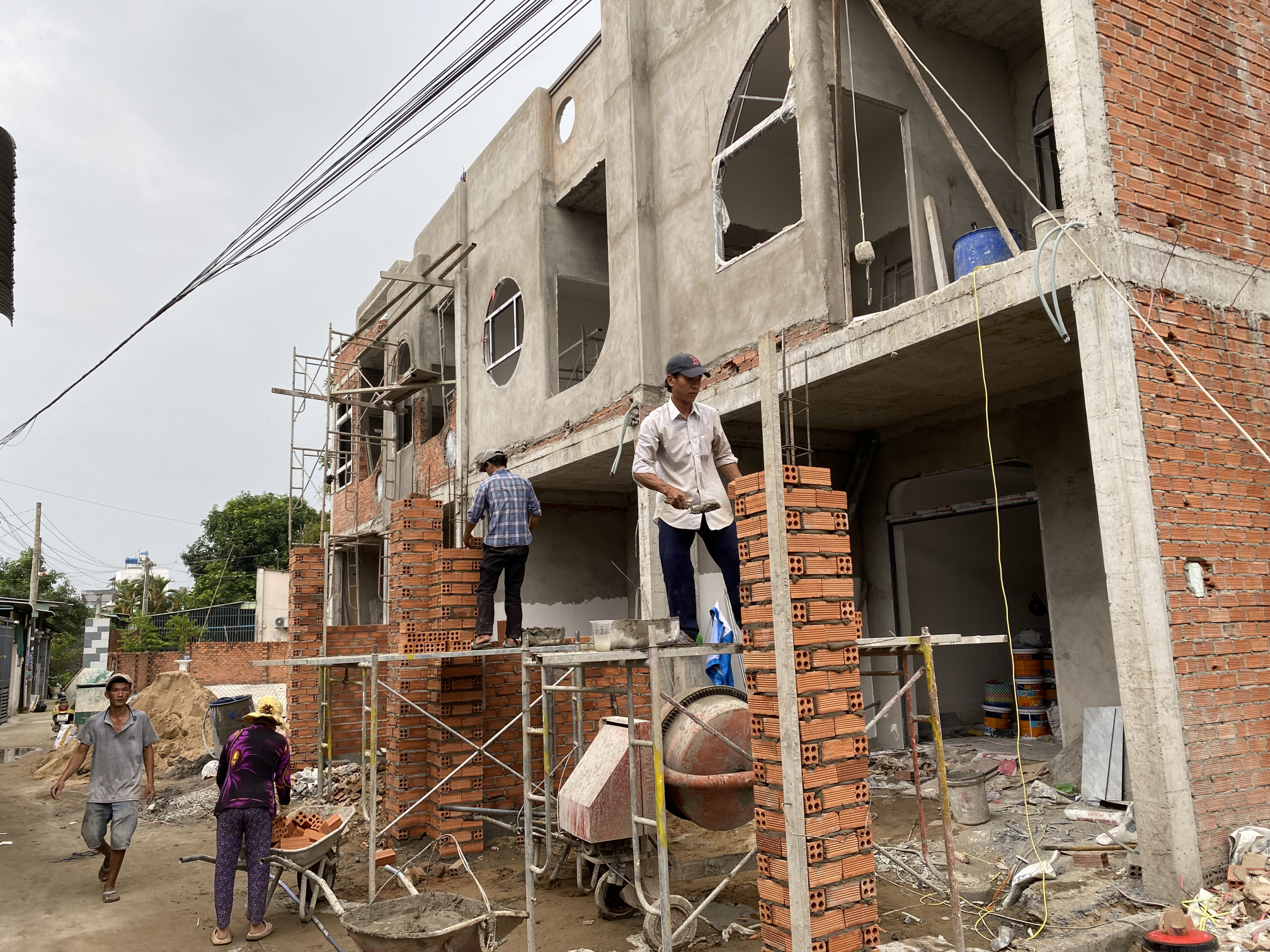 Bán Nhà 1lầu 1trệt Tân Vạn Đường Xe Ô Tô Giá rẽ nhất Khu Vực