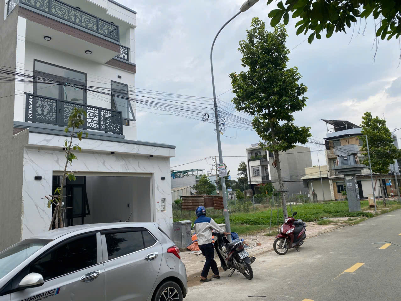 NHÀ MỚI XÂY – SỔ RIÊNG – ĐƯỜNG 10M BÀN CỜ. Thổ Cư. Giá: 2Ty990tr