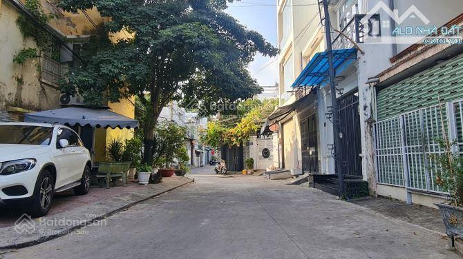 BÁN NHÀ ĐẸP 4 TẦNG NGANG 4.5M - MẶT TIỀN BÙI MINH TRỰC, QUẬN 8 - CHỦ TẶNG NỘI THẤT - NHỈNH 9 TỶ