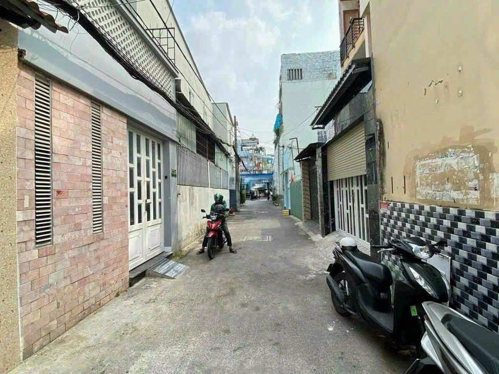 Nhận thêm ưu đãi  Nhà 2.7 tỷ khu Gò Vấp , hẻm rộng không lộ giới