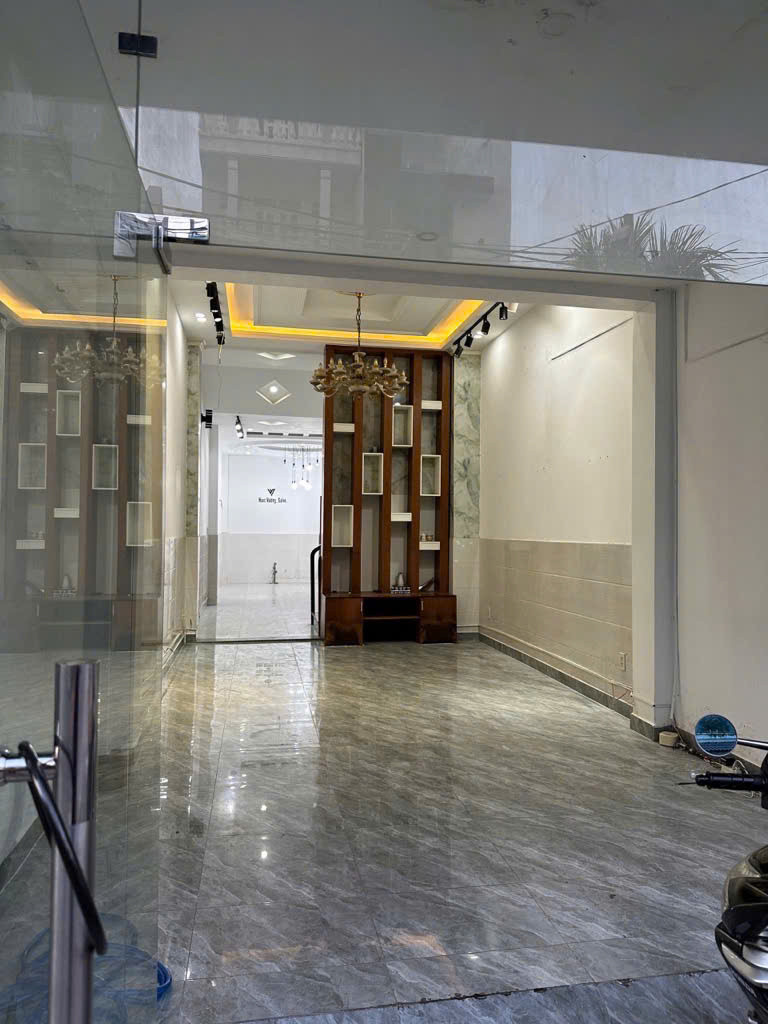 Cần bán gấp 3 tầng, 85m2, giá chỉ 6.15 tỷ, Bùi Quang Là,  p12, Gò Vấp