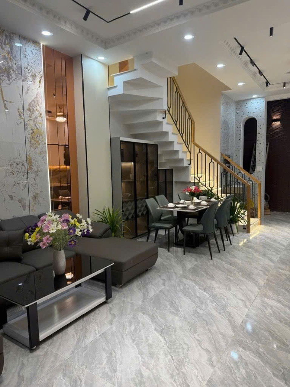 L1713 ⭐️ Nhà Vuông Bùi Quang Là Gò Vấp, SHR, 3 tầng, 5.4x11m, 6.x tỷ