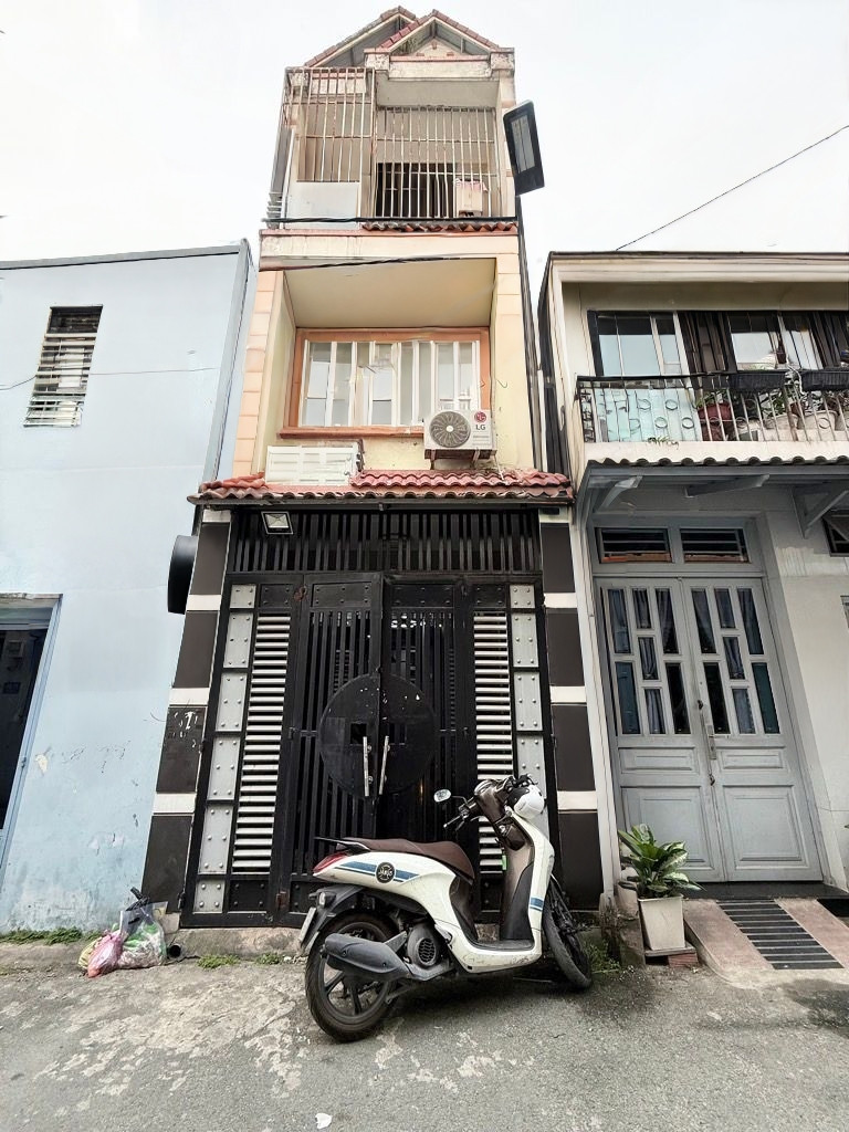 Gấp bán sổ hồng riêng, 3 tầng 4pn, hoàng cung đủ