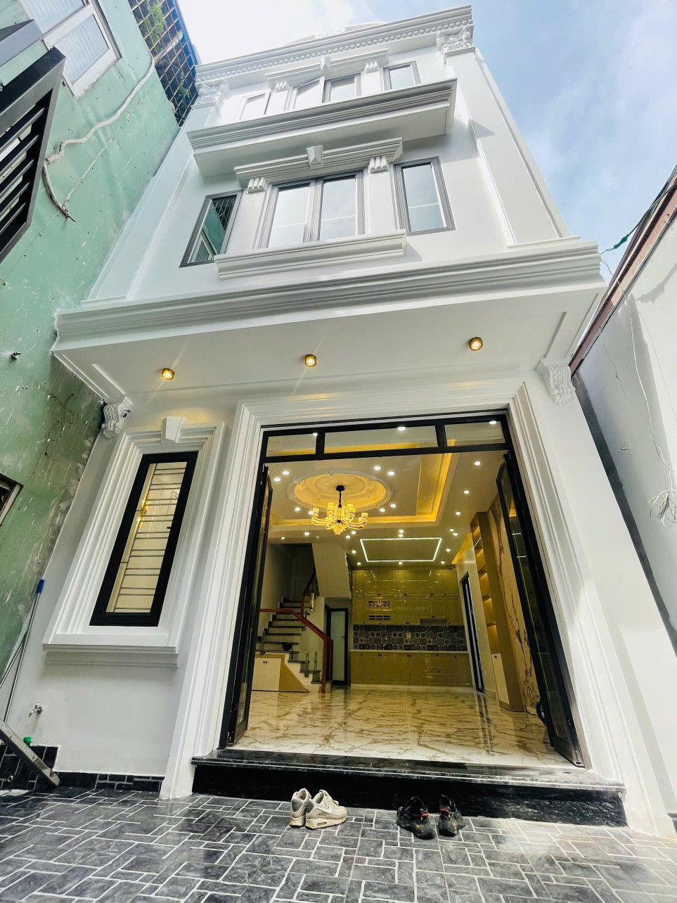 Siêu phẩm độc lập sân cổng riêng tại Phủ Thượng Đoạn ĐÔng hải Hải An, cách đường chính 30m