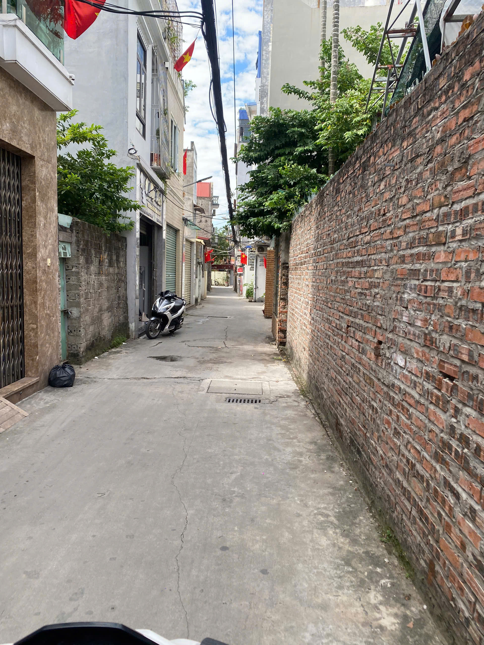 Bán đất mặt ngõ rộng rãi, oto qua lại tại trung tâm Bùi Thị Từ Nhiên