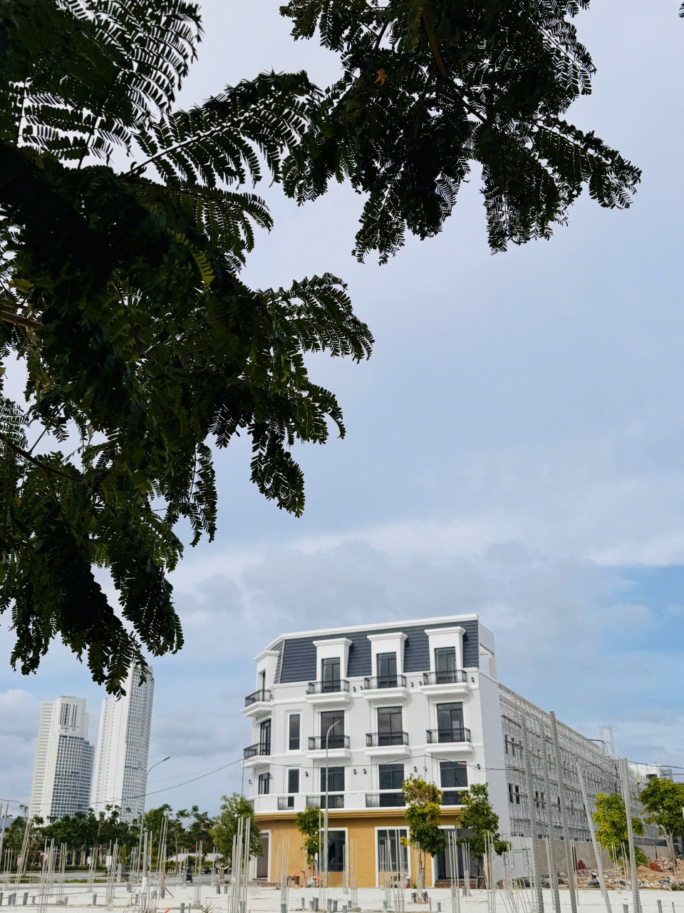 🔥 SHOPHOUSE BIỂN – MẶT TIỀN 21M – CƠ HỘI “SĂN RỒNG” GIỮA TRUNG TÂM PHAN RANG 🔥