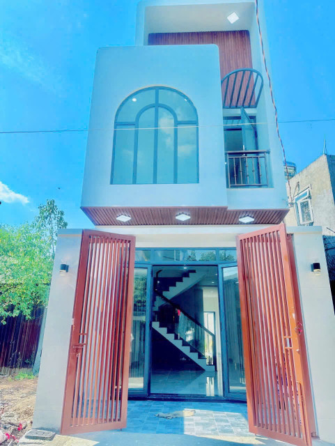 NHÀ ĐẸP NGAY THÀNH PHỐ BIÊN HOÀ , SHR, FULL NỘI THẤT