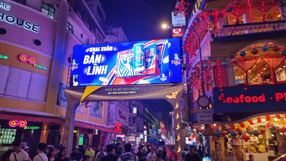 Bán Nhà Mặt Đường 1 Bùi Viện, Q.1, 6 tầng 12 phòng 54m2 giá 42 tỷ