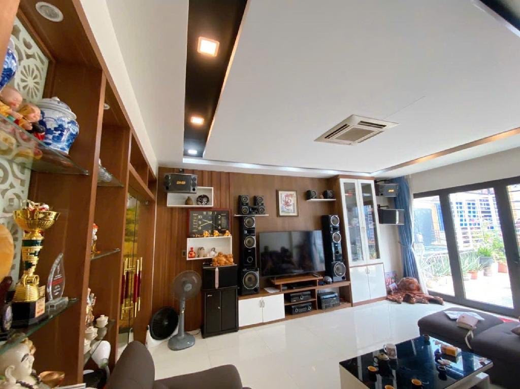 Bán nhà mới tinh Bùi Xương Trạch, nở hậu, ô tô tránh,kinh doanh đỉnh, 96m2, 24 tỷ