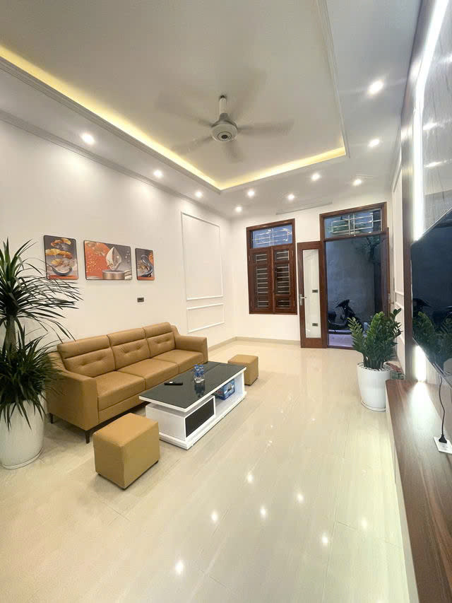 Bán nhà Bùi Xương Trạch chỉ 15m  ra ô tô tránh  DT: 46 m, 5 tầng MT: 4m chào giá 7,97 tỷ