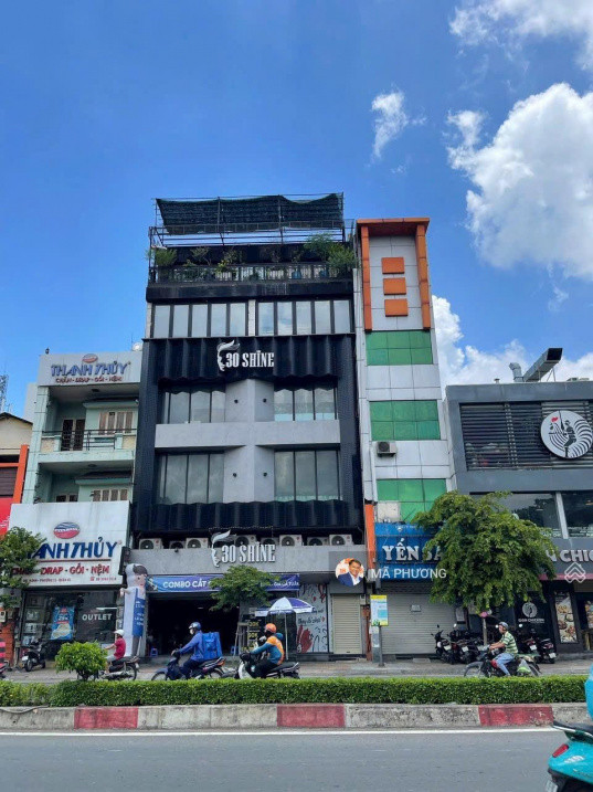 Bán Nhà Mặt Tiền Đường Lê Đại Hành, P.11, Q.11: 10x15m, 52 Tỷ