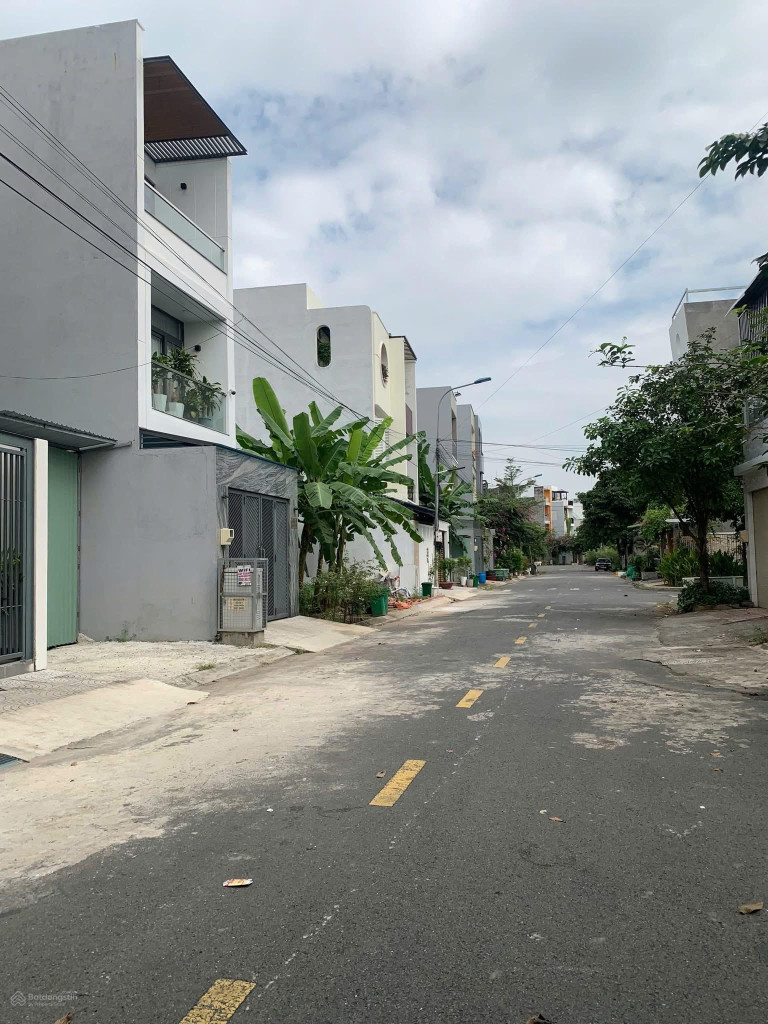 Thanh lý 5 nền giá chỉ 2.19 TỶ đất ngay MT đường Bưng Ông Thoàn, Phú Hữu, Quận 9 - Sổ riêng