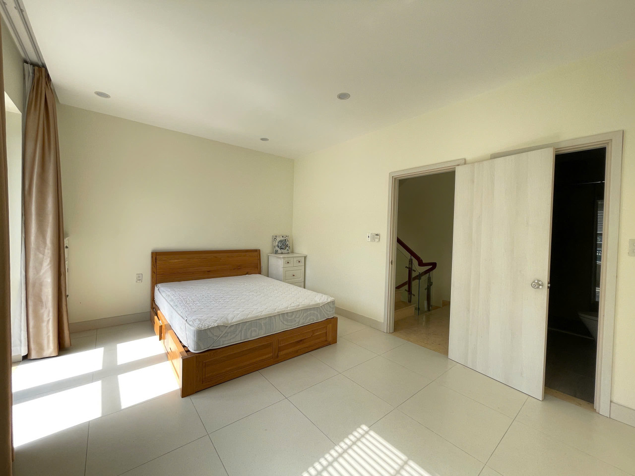 BDS HVL NC Cho thuê nhà nguyên căn đẹp khu Park Riveside gần vòng xoay Liên Phường Quận 9
