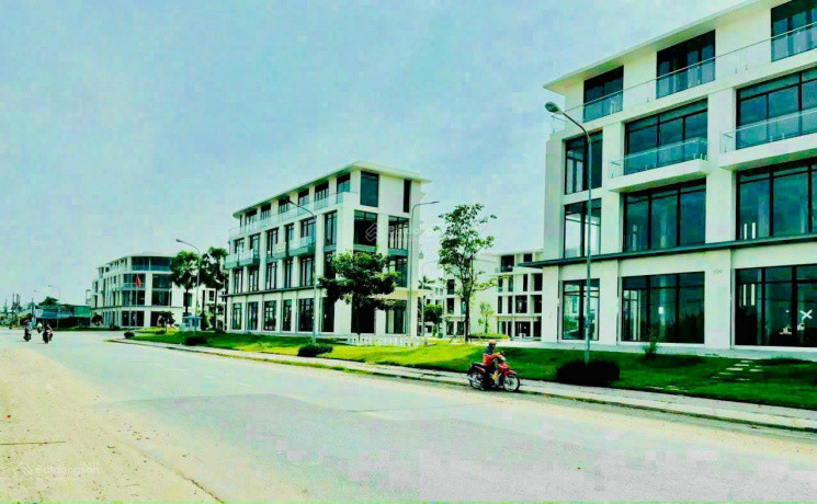 Bán đất ngay Bưng Ông Thoàn - Phú Hữu- Quận 9 , gần Villa Park Phú Hữu giá 1.5 Tỷ vào ra sổ