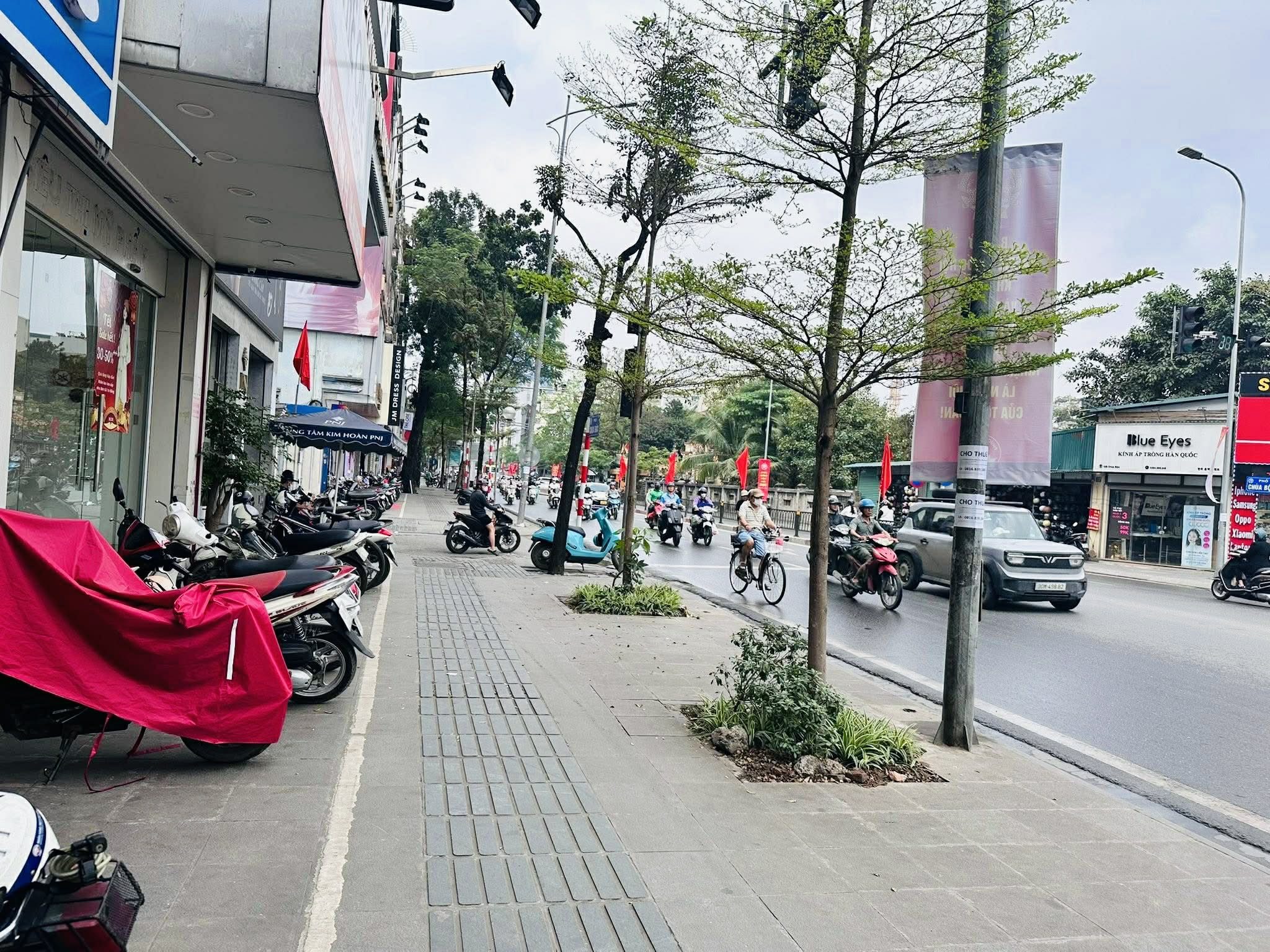 MẶT PHỐ LẠC LONG QUÂN - 147M² - LÔ GÓC HIẾM - DÒNG TIỀN KHỦNG - ĐẲNG CẤP ĐẦU TƯ.