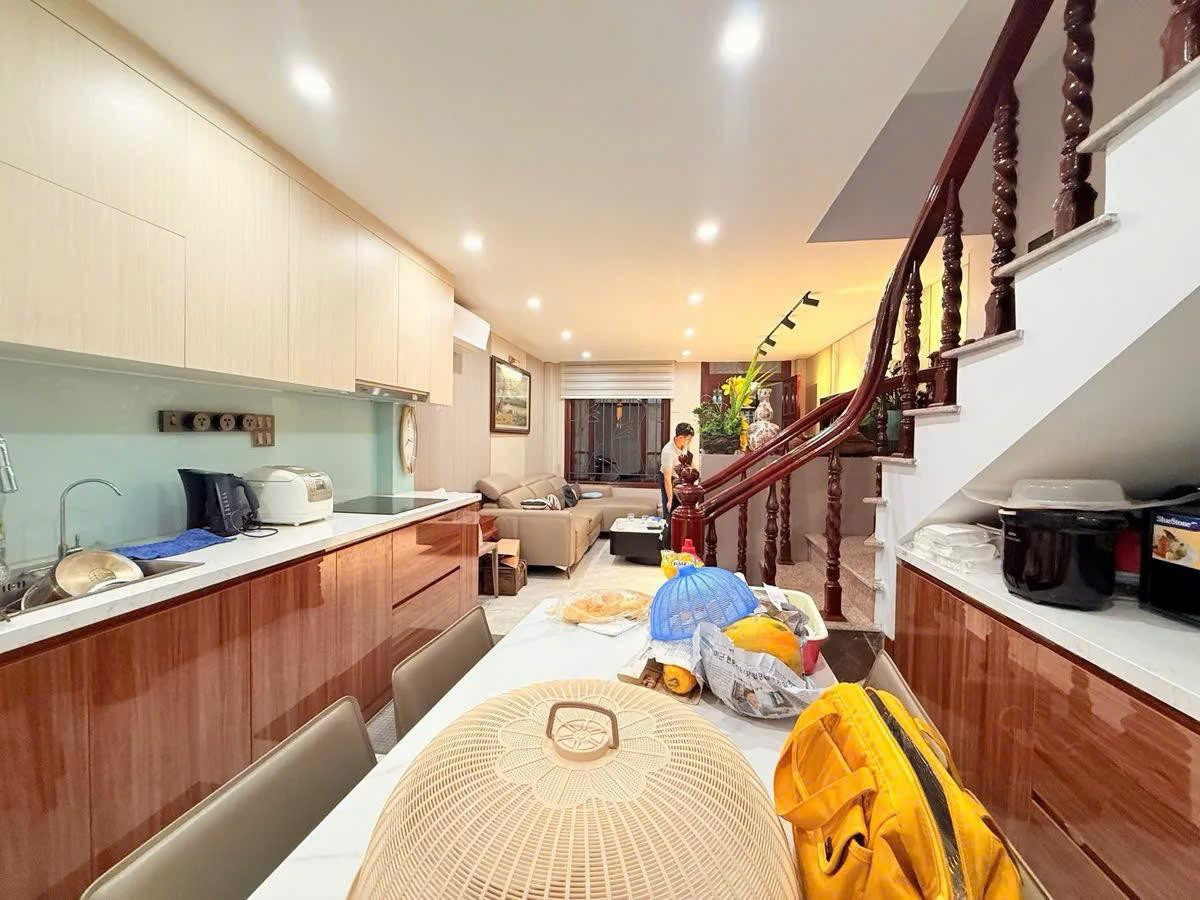 Bán nhà Lạc Long Quân, Cầu giấy, Tây Hồ , Hà Nội