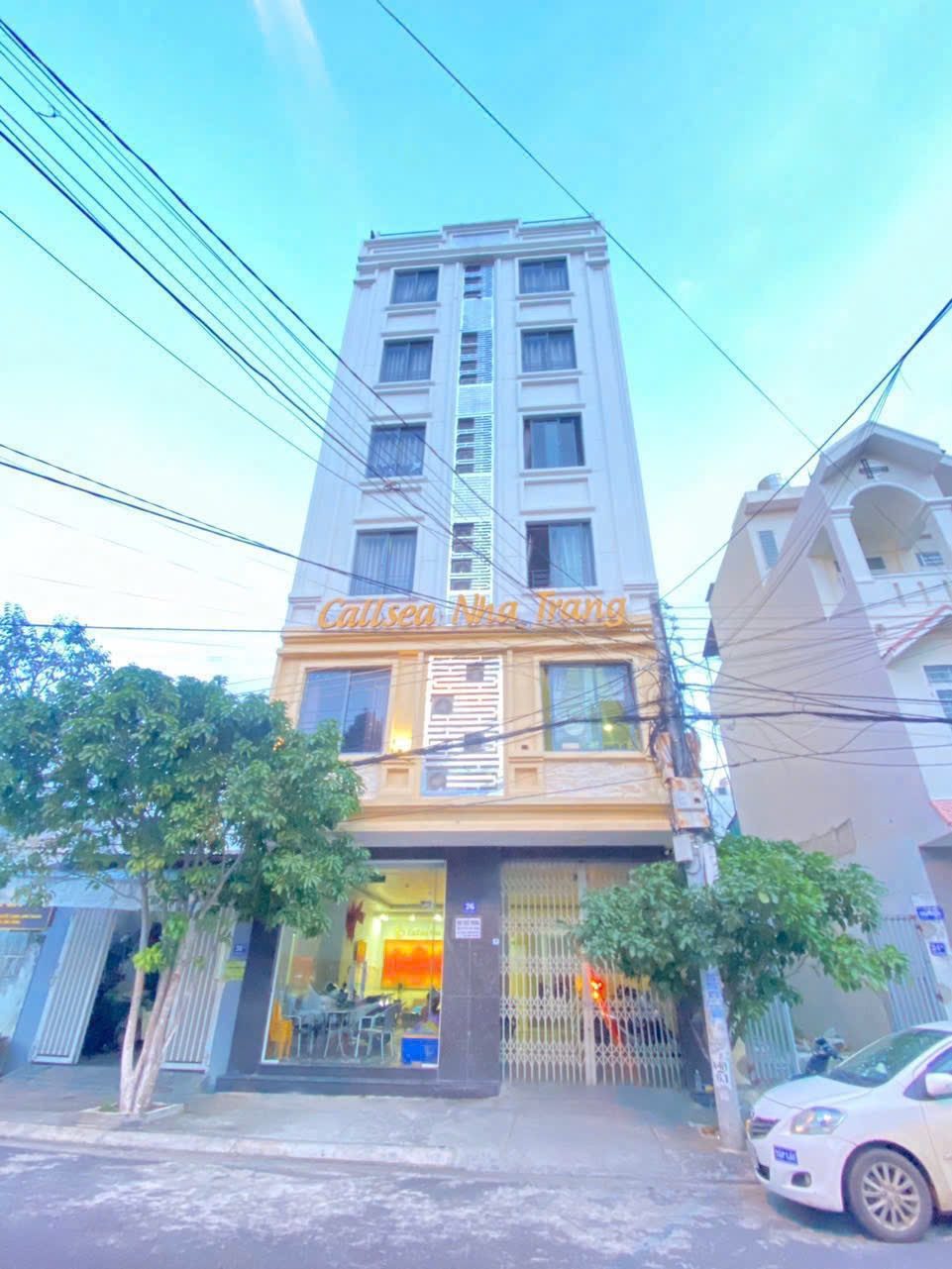 BÁN TÒA CĂN HỘ MẶT TIỀN TRUNG TÂM NHA TRANG – DOANH THU ỔN ĐỊNH

📍 Vị trí đắc địa: Mặt tiền trung tâm TP. Nha Trang, đường rộng 16m, cách biển chỉ 2km.
🏠 Diện tích đất: 224.3m² (Ngang 7.69m) – Hoàn công đầy đủ.