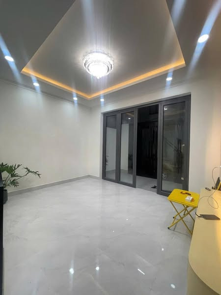 NHÀ MỚI NGUYỄN DUY – NGAY CHỢ XÓM CỦI – FULL NỘI THẤT