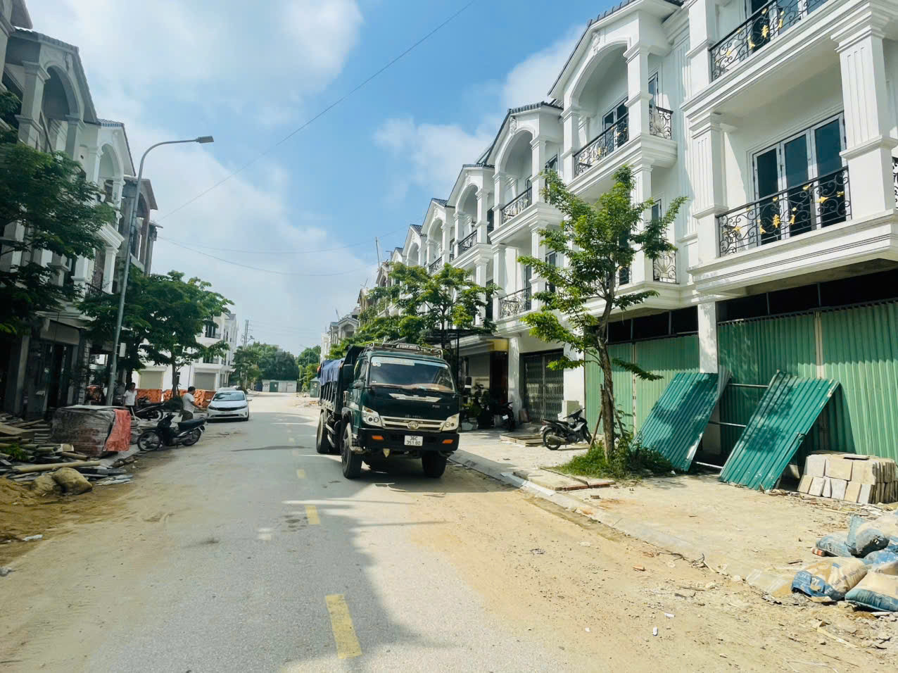 Chính chủ bán căn xây thô LK4:14 ATM3 đối lưng Chung cuw