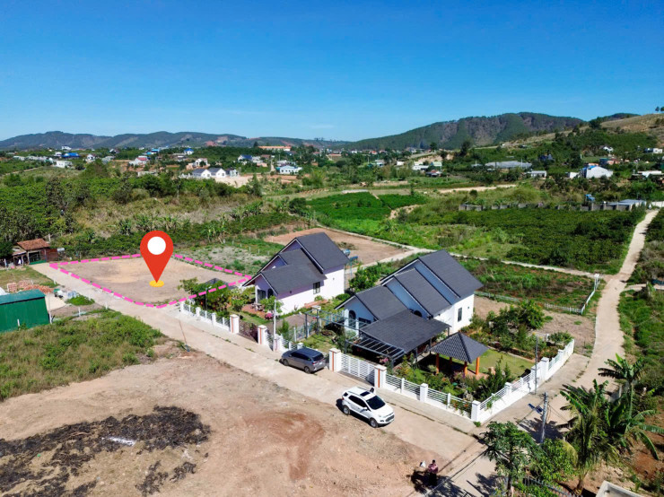 Gia Lâm-Lâm Hà- Lâm Đồng dt hơn 123m2 sẵn 70m2 thổ cư chỉ từ 530tr bao sổ đường bê tông oto tới đất