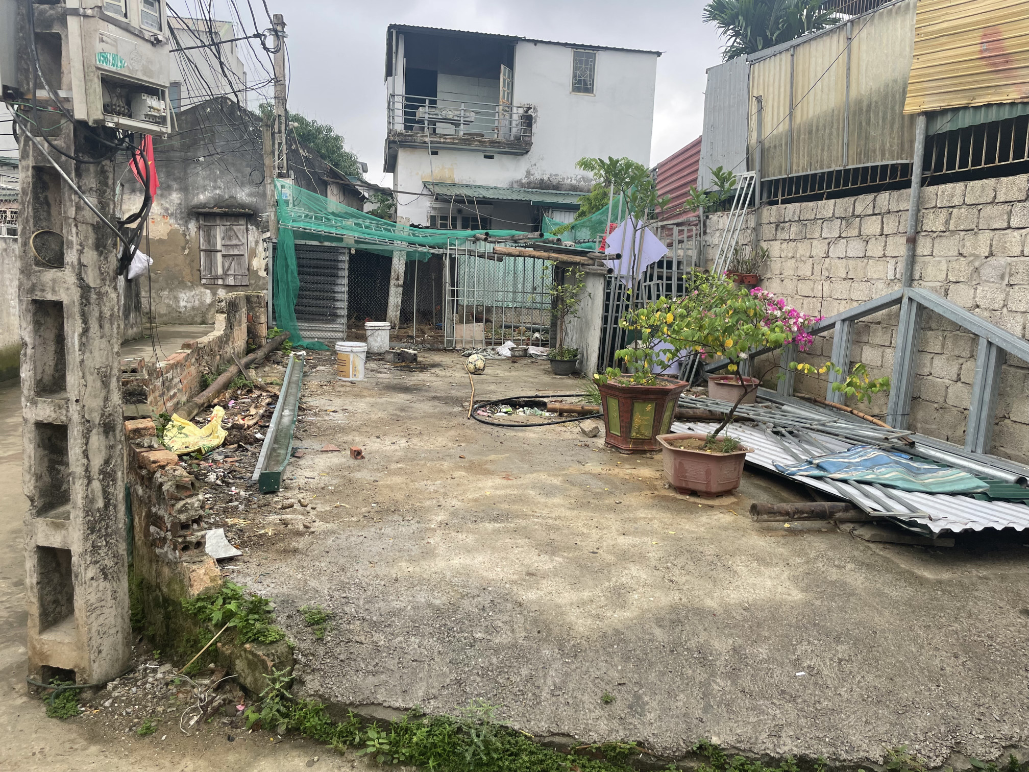 💥💥💥 Bán đất đầu ve ngõ 70 Trịnh Kiểm sát hồ sen