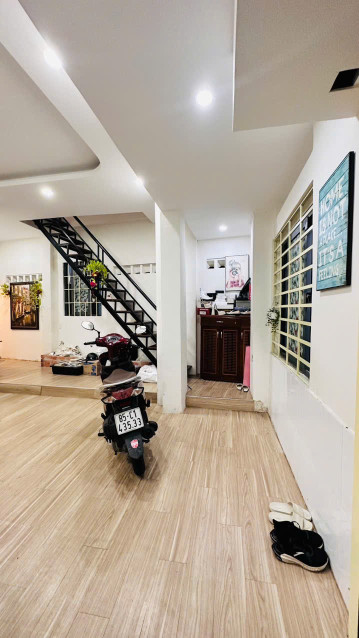 CHÍNH CHỦ CẦN CHO THUÊ NHÀ ĐẦY ĐỦ NỘI THẤT Ở ĐƯỜNG CÁCH MẠNG -  PHƯỜNG TÂN THÀNH – QUẬN TÂN PHÚ – TP.HỒ CHÍ MINH.