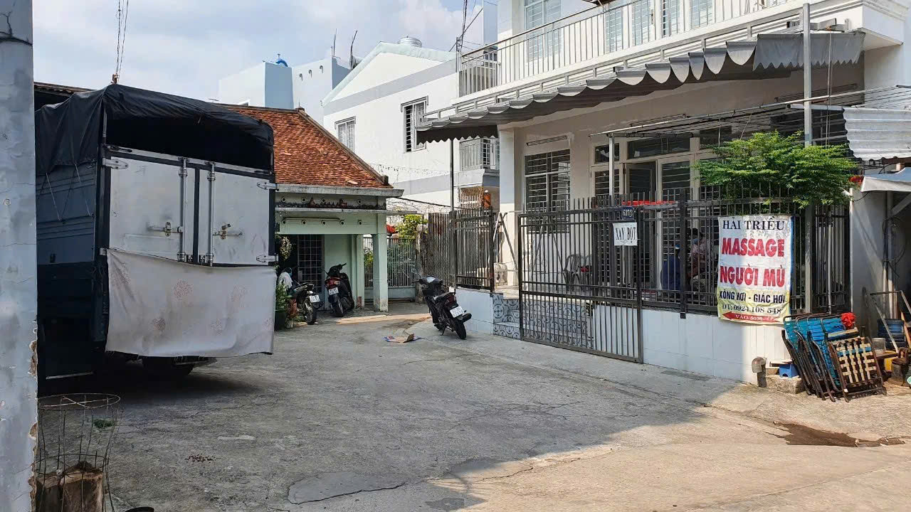 Bán NR 637 Cách Mạng Tháng Tám, 2,95 tỷ, 45m2, view đẹp, giá cực chất