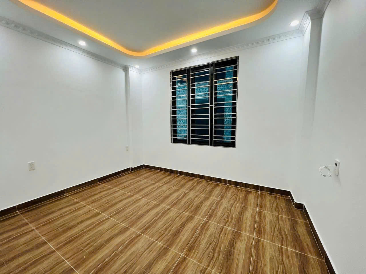 Bán nhà 3 tầng mới tinh tại Cam Lộ, Hùng Vương, Hồng Bàng, Hải Phòng. Giá chỉ 2,2x tỷ