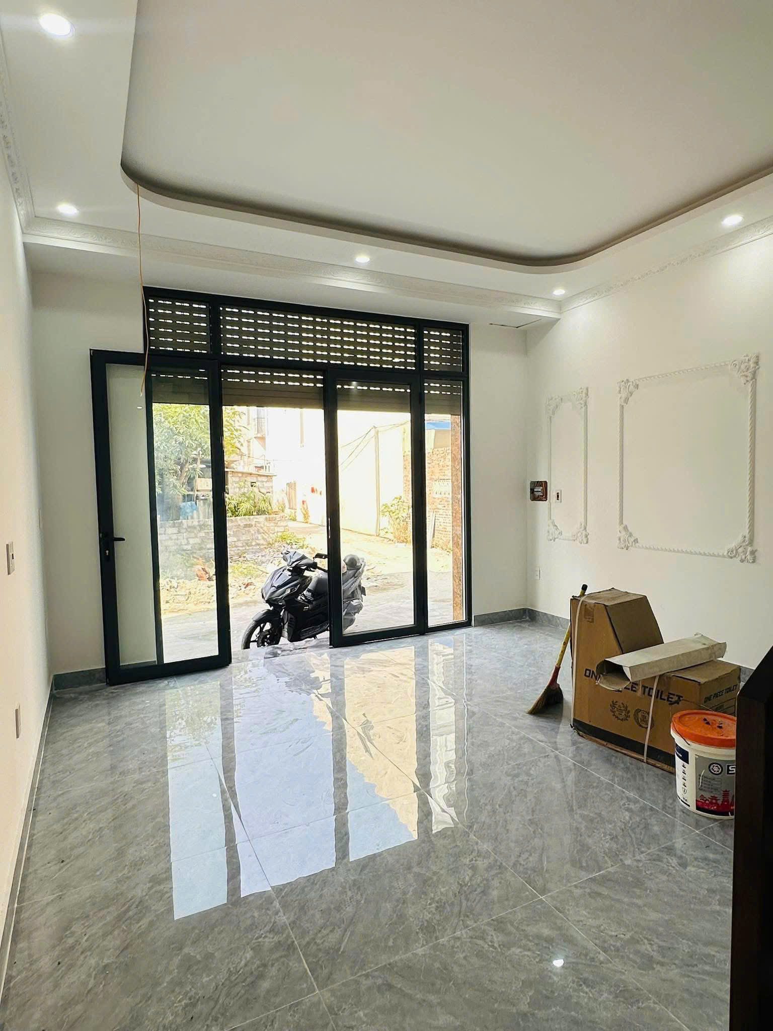 Mrs Tâm Bán nhà 3 tầng ô tô vào Cam Lộ, Hùng Vương, Hồng Bàng, Hải Phòng. Chỉ 2.85 tỷ