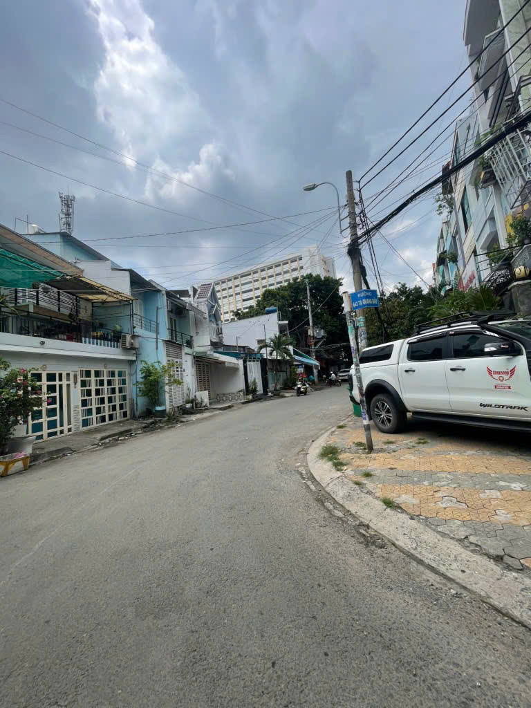 BÁN NHÀ MỚI GẦN MT CAO LỖ, QUẬN 8 - 2 TẦNG - ĐƯỜNG 3M - CHỈ 5.3 TỶ - VUÔNG VỨC, HOÀN CÔNG ĐỦ