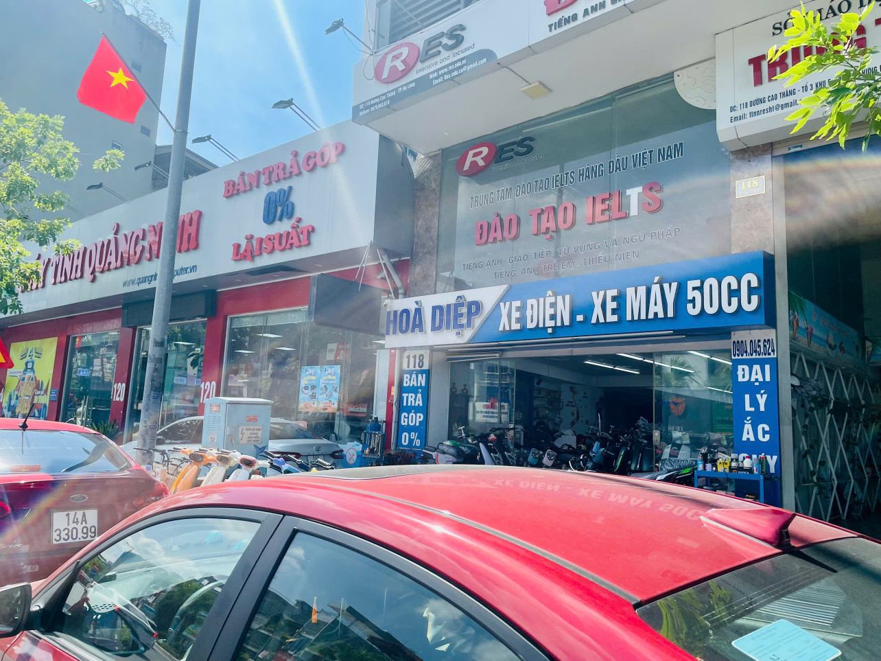 Cần bán nhanh căn nhà mặt phố đường Cao Thắng đối diện Công An Thành Phố Hạ Long