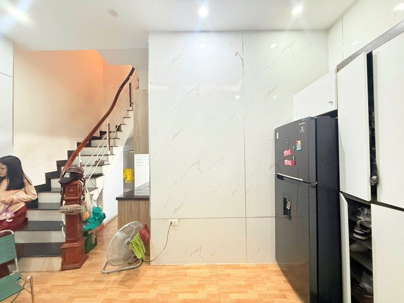 Bán nhà Cát Linh (Đống Đa) 21/25m, 5 tầng, mt 3m, giá 6.5 tỷ