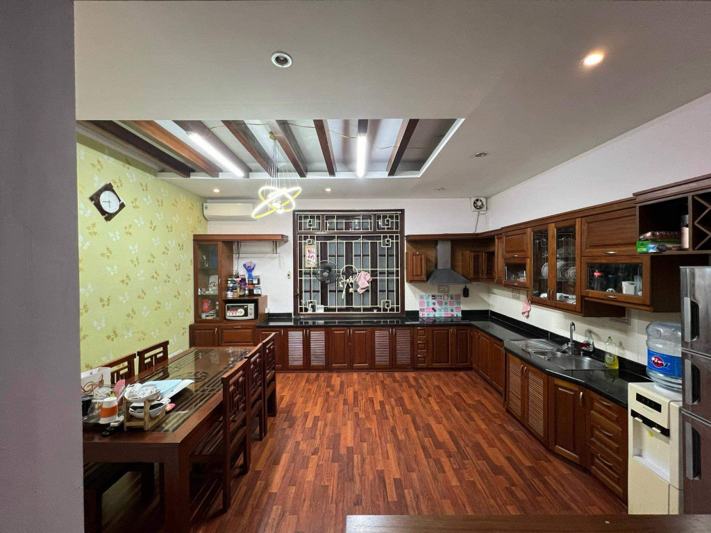 Bán nhà Cát Linh 50m, 3 tầng mặt tiền 3.6m 8.5 tỷ