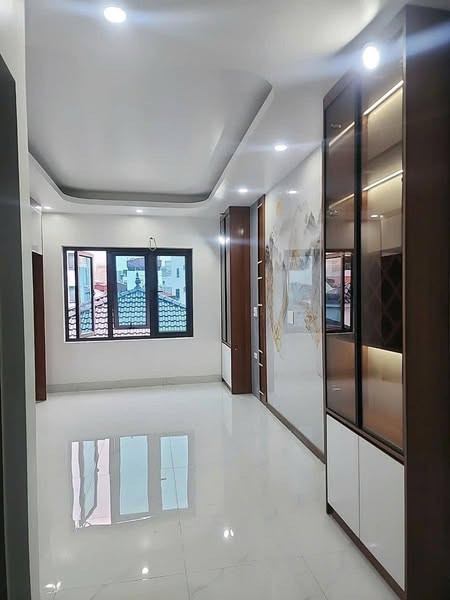 Bán nhà phố Cầu Diễn, Quận Bắc Từ Liêm 6 tầng, diện tích 32m2