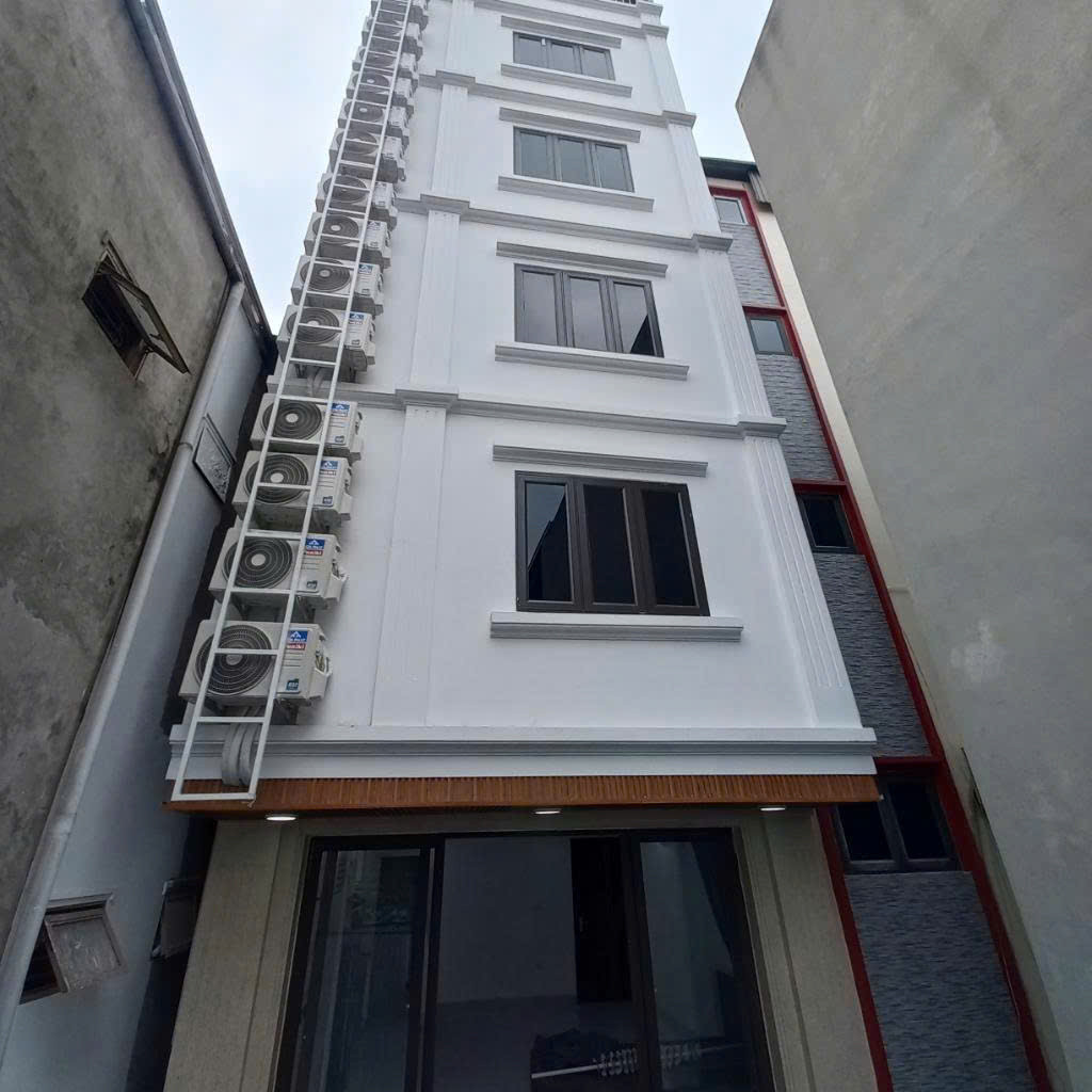 BÁN NHÀ  TỪ LIÊM ,PHÚC DIỄM HN,14TY300TR , DT 102m2  ,7 tầng 17 phòng fun nội thất 0832865116