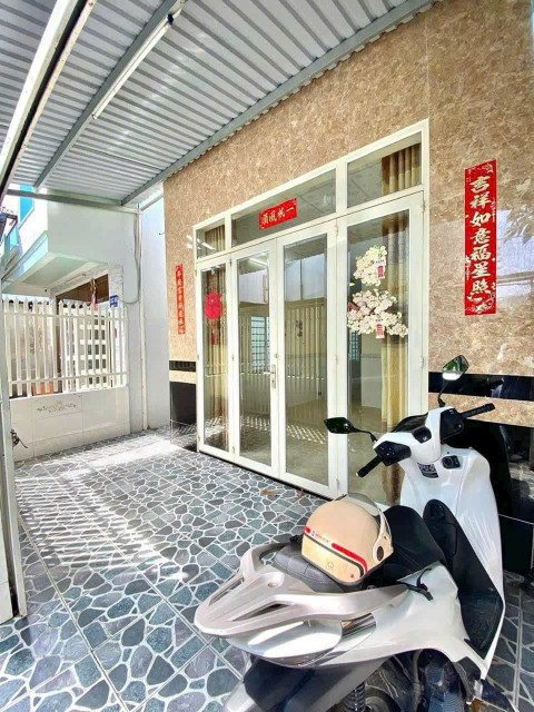 Nhà 5,5 triệu gần chợ An Cư
