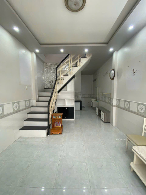 Cho thuê nhà 6 triệu 1 trệt 1 lầu mới đẹp 2 phòng ngủ gần chợ An Nghiệp