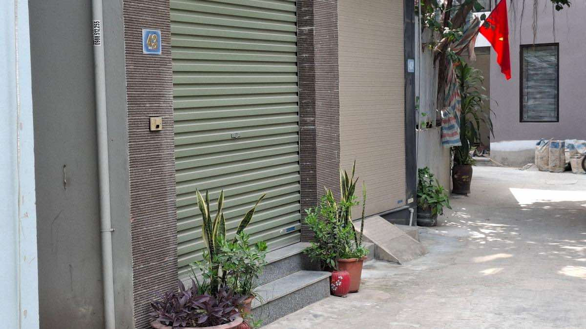 BÁN ĐẤT TẶNG NHÀ - PHỐ VIP HOÀNG QUỐC VIỆT - 50M2 - 8 TỶ