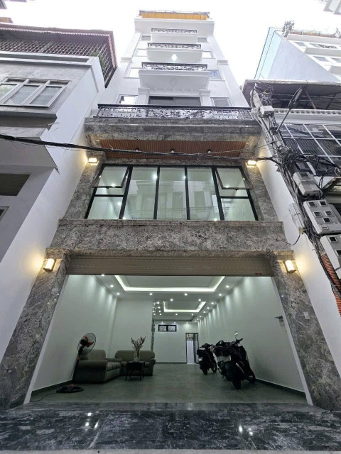 TOÀ VĂN PHÒNG KẾT HỢP NHÀ Ở ĐỈNH CAO CẦU GIẤY - GARA 2 Ô TÔ - 10M RA PHỐ - KINH DOANH - NGÕ THÔNG - PHÂN LÔ VIP - KHU HIẾM NHÀ BÁN
