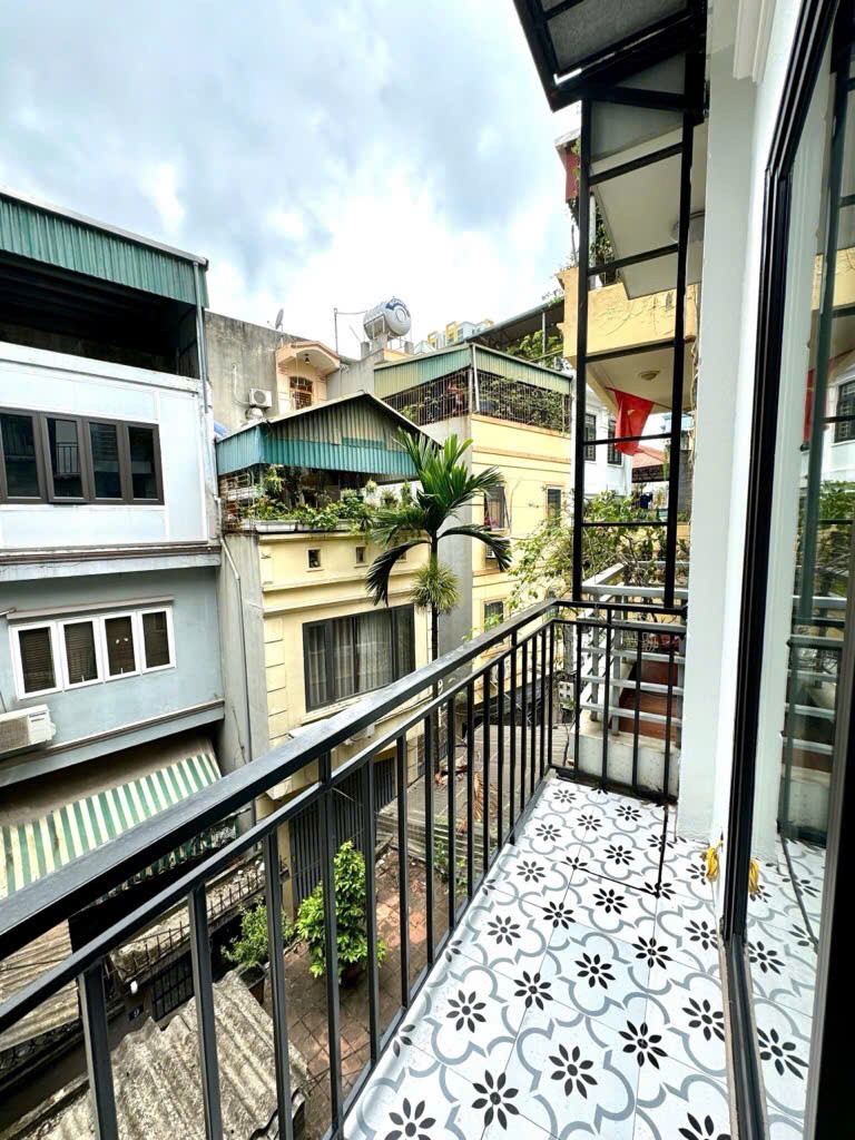 CCMN THANH XUÂN 50M ĐẸP NHƯ MỚI.FULL NỘT THẤT MỚI CHƯA QUA SỬ DỤNG. RẤT GẦN CÁC TRƯỜNG ĐẠI HỌC MỚI