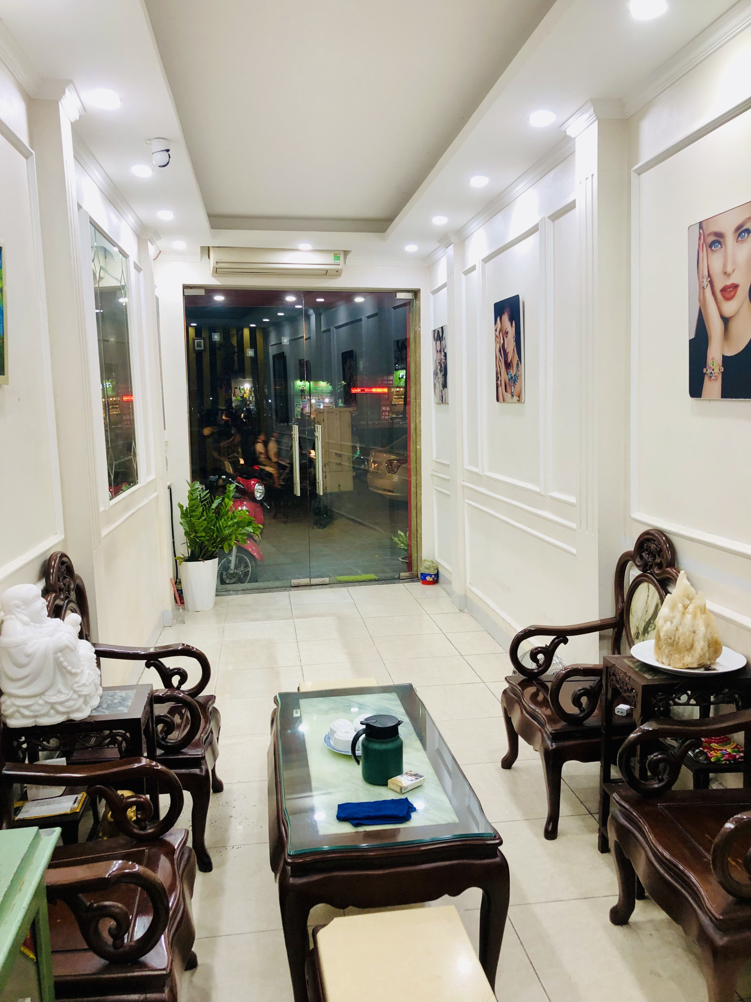 Chủ nhà bán trực tiếp nhà mặt phố 115 kim ngưu kinh doanh