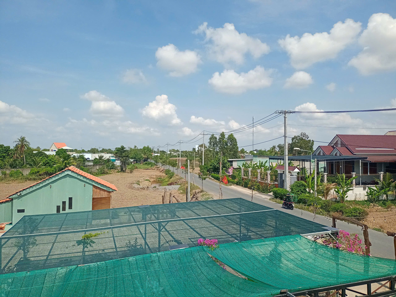 MẶT TIỀN ĐƯỜNG LỘ GIỚI 22M - ĐẤT NỀN THỔ CƯ GẦN VINHOMES GIÁ TỐT