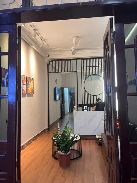 Cho thuê nhà nguyên căn ngõ 10 khu văn công Mai Dịch, phường Mai Dịch, Cầu Giấy, HN. DT 70m x 2 tầng, giá 13.5tr